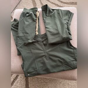 Figs Three Piece Bundle